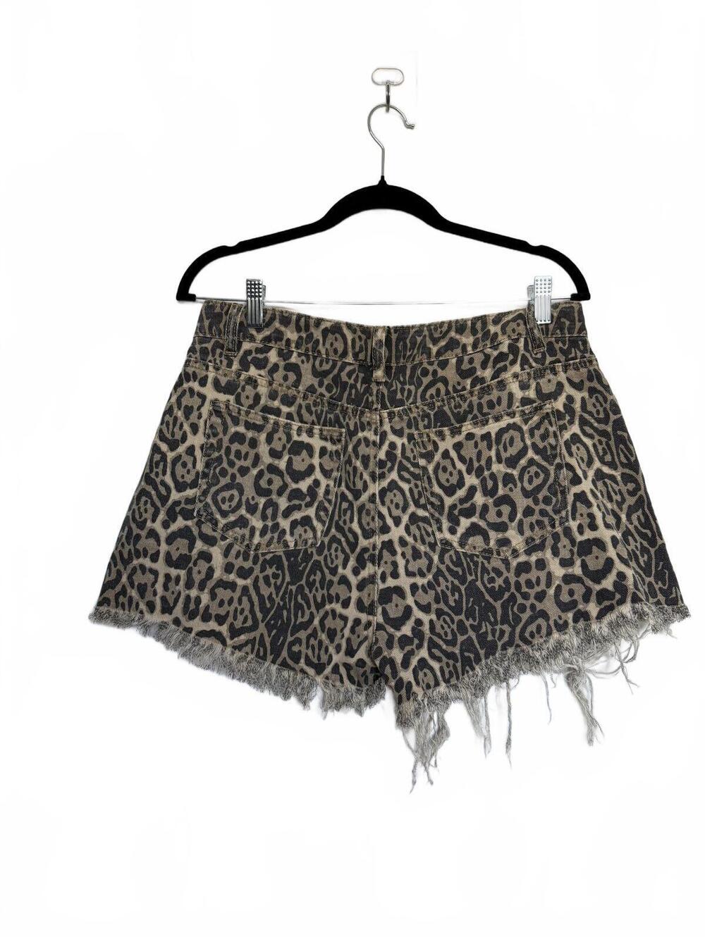 Leopard Print Distressed Denim Shorts - Picture 3 of 5